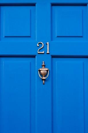 porta da frente azul