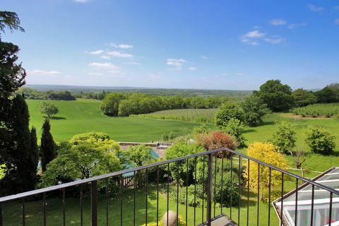 Roughway Cottage - Kent - vista - Savills