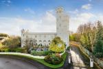 Antiga casa da torre do conto de fadas de Ronnie Wood disponível para aluguel - Casas de celebridades para alugar