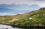 Há uma ilha inteira à venda nas Terras Altas da Escócia e é encantador
