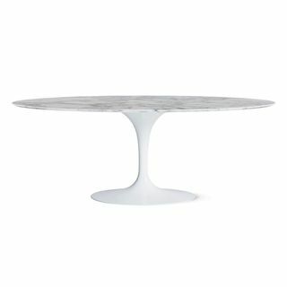 Mesa de jantar oval Saarinen