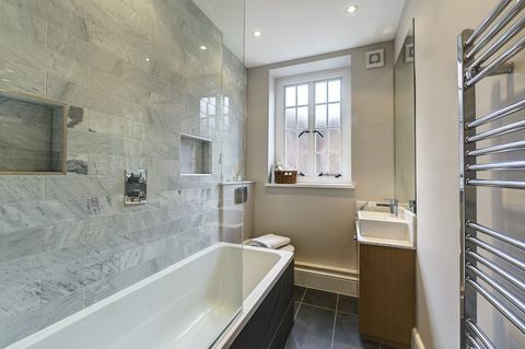 Swan Court - Agatha Christie - casa de banho - Chelsea - Pastor Real Estate