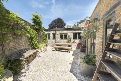 The Old Fire Station - jardim - Cotswolds - Savills