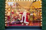 Selfridges apresentou sua vitrine festiva, dois meses antes do dia de Natal