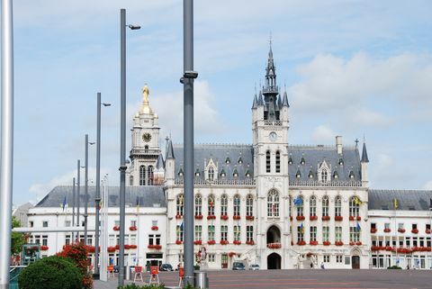 soberbo com vista para a maior praça da arquitetura belga