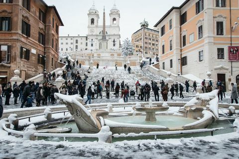 Escadaria de Espanha fotos de neve de Roma