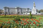 A rainha está contratando jardineiro ao vivo no Palácio de Buckingham - Royal Household Jobs