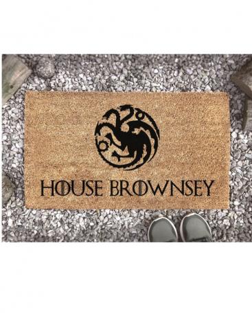 tapete de porta que diz casa brownsey