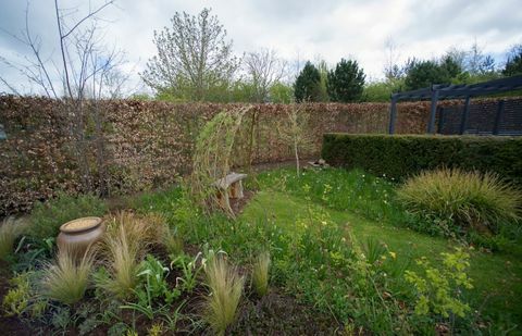 O primeiro jardim permanente da Hedgehog Street no Reino Unido foi inaugurado em RHS Harlow Carr, North Yorkshire.