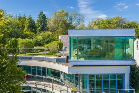 casa famosa conhecida como 'a curva' que apresentava grandes projetos