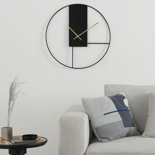 Relógio de parede grande de 60 cm com contorno, preto fosco e latão escovado