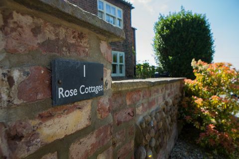 Iorque - Rose Cottage - Royal Mail