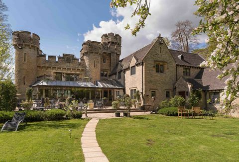 Bath Lodge Castle - Norton St Philip - Savills - quintal