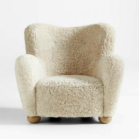 Le Tuco Shearling Accent Chair por Athena Calderone