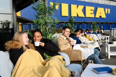 IKEA e Virgil Abloh criam a fila 'mais confortável' do mundo para o caloroso lançamento da coleção MARKERAD (5)