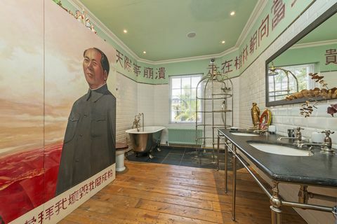 Propriedade de Roland Emmerich Knightsbridge - mural do Chairman Mao