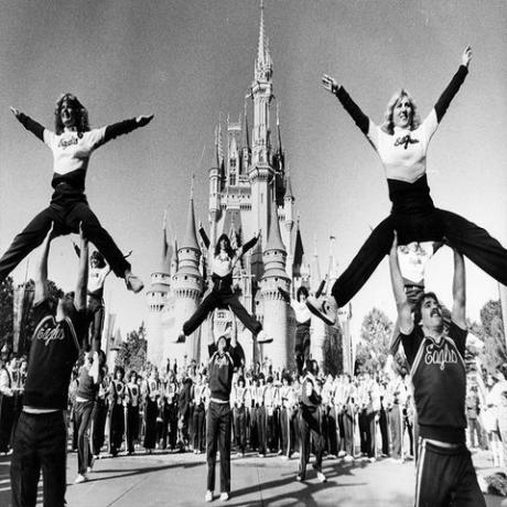 melhores fotos da disney boston college cheerleaders tangerinebowl 1982