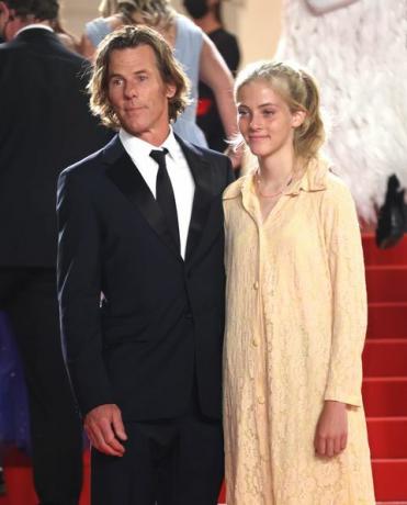 cannes, frança, 10 de julho, hazel moder e daniel moder participam da exibição do dia da bandeira durante o 74º festival anual de cinema de cannes em 10 de julho de 2021 em cannes, frança foto de mike marslandwireimage