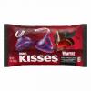 Os beijos de vampiro de Hershey com creme de morango escorrendo estão de volta para o Halloween de 2021