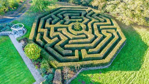 Moradia Isolada Com 6 Quartos à Venda Em Chepstow, Monmouthshire with labirinto