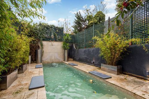 Casa à venda em Londres, com piscina rara e única