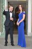 Kate Middleton usa vestido de Roland Mouret