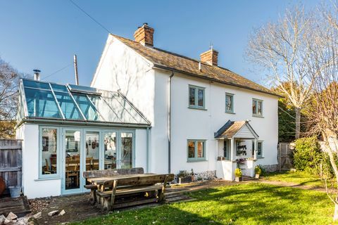 Furlong House - Salisbury - Sir Cecil Chubb - extensão -Hamptons International