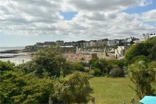 Bleak House - Charles Dickens - Broadstairs - vista para o mar