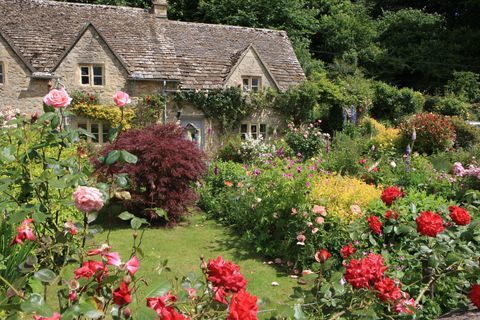 Um dos melhores jardins nos cotswolds de Bibury; William Morris chamou a vila mais bonita do país;