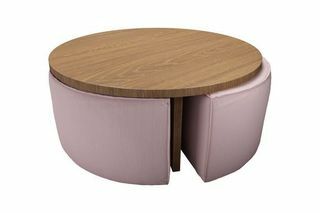 Conjunto de mesa de centro de madeira e banquinho para aninhamento