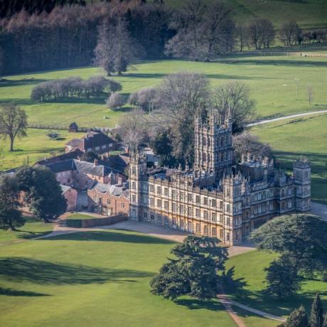 fotografia aérea do conde do castelo highclere de carnarvon, hampshire