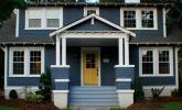 Reforma exterior azul da casa