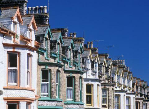 fila de casas em newquay, cornwall