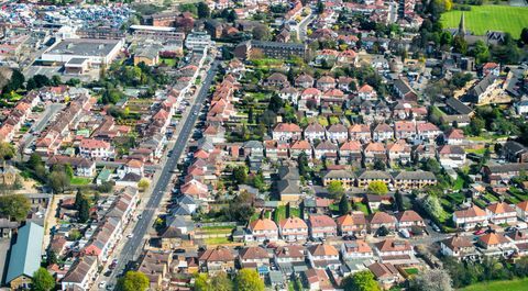 Vista aérea da habitação suburbana de Londres